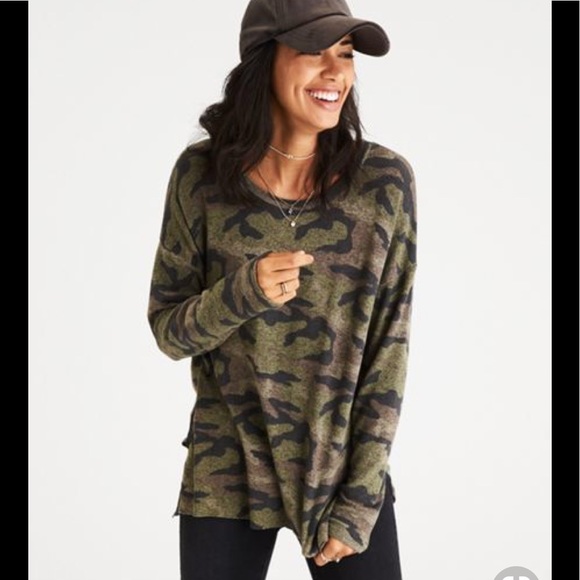 American Eagle Outfitters Tops - American Eagle soft camo top